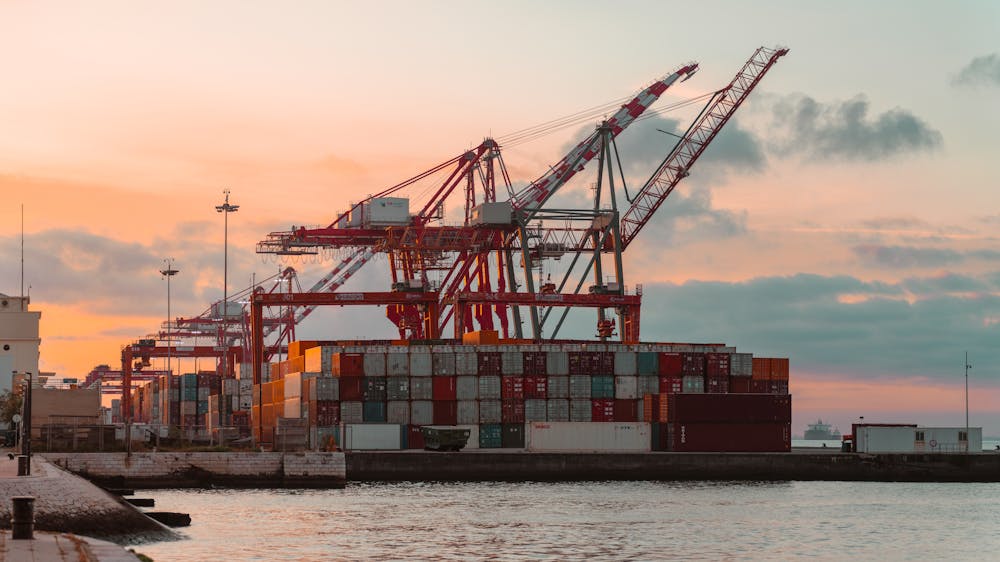 full-container-load-heavy-cargo-shipping-dubai-iraq