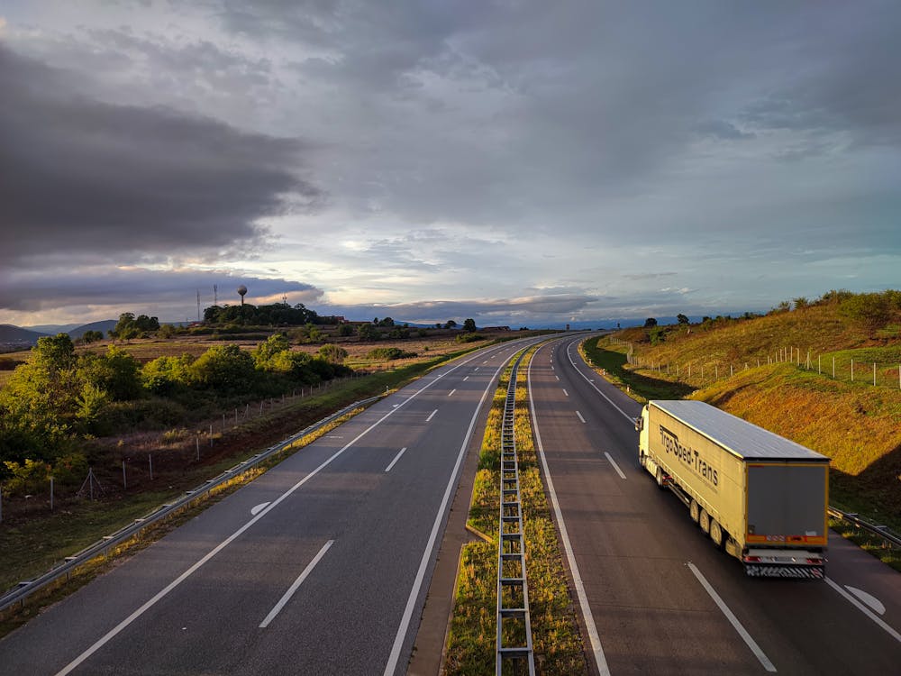 road transportation land shipping company dubai iraq